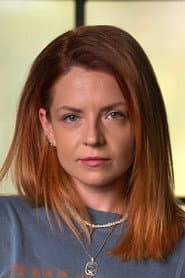 Victoria Raileanu as Vera