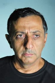 Mehmet Bulduk as Polis