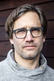 Jiří Havelka as Robert