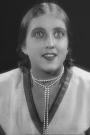 Anel Sudakevich as Commandant's blonde daughter