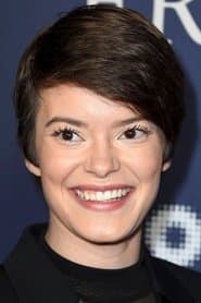 Emily Hinkler as Mindy