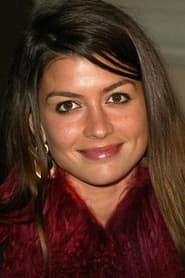 Jaclyn DeSantis as Leticia