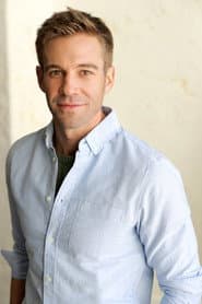 Ethan Sharrett as Alex Foxe