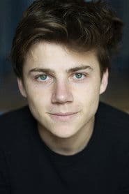 Félix Lefebvre as Maxence