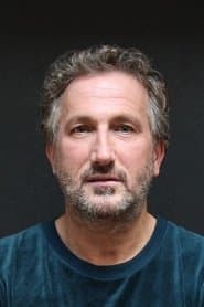 Marcel Musters as Paolo Lopes Dias