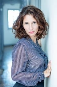 Véronique Balme as Soeurette