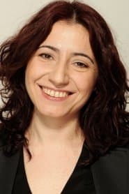 Banu Fotocan as Mother