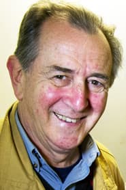 Lorenzo Quinteros as Rogelio