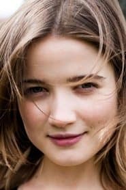 Mariya Poezzhaeva as Lena Chekhova