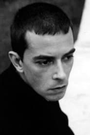 Hugo Soto as Amante en flashback del palacio