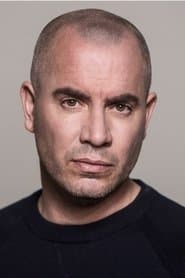 Jeroen van Koningsbrugge as Moos (voice)