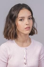 Lyna Khoudri as Chloé