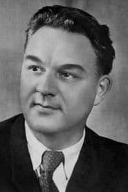 Viktor Dobrovolsky as Demchenko (Commander Daniels - US)