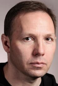 Mikhail Segal as Masha's dad