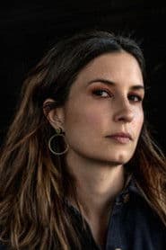 Missy Higgins as Annie