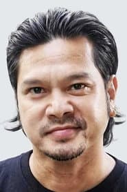 Somchai Kemklad as Keng