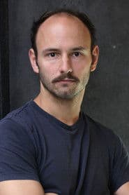 Leon Ullrich as Heiko