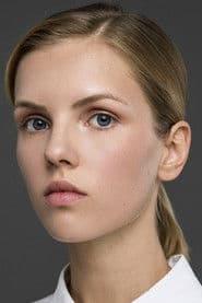 Sofya Ozerova as Eva