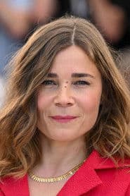 Blanche Gardin as Sybille