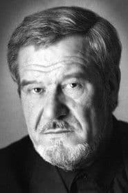 Vitaliy Shapovalov as швейцар (озв. Юрий Саранцев)