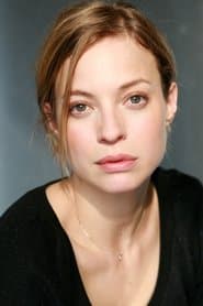 Elodie Frenck as Cara