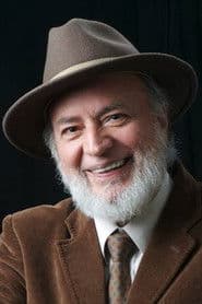 Humberto Dorado as Padre Bueno