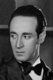 Víctor Urruchúa as Juan