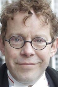 Søren Sætter-Lassen as Henning