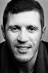 Younes Bachir as Hamid