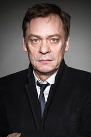 Sylvester Groth as Otto