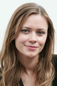 Maeve Dermody as Frankie
