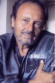 Vassili Karis as Peter Segura