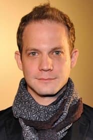 Itay Tiran as Daniel