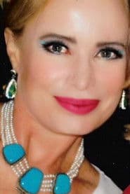 Maureen LaVette as Mrs. Murphy