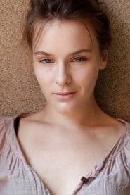 Maria Roveran as Ali