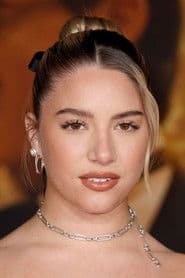 Mackenzie Ziegler as Ivy