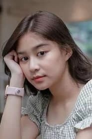 Aline Fauziah as Melly