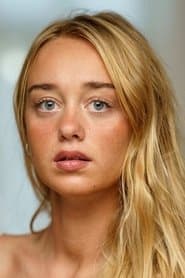 Carla Philip Røder as Amanda