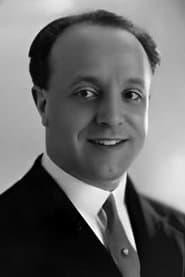 Carlos Martínez Baena as Padre Velasco