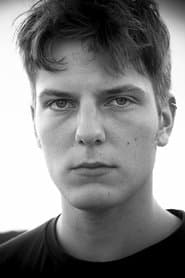 Yoann Zimmer as Roman