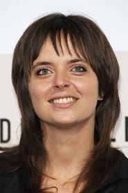 Alina Nedelea as Roberta