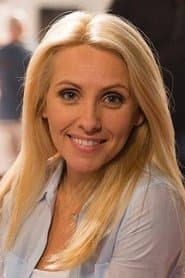 Sofia Alves as Rapariga