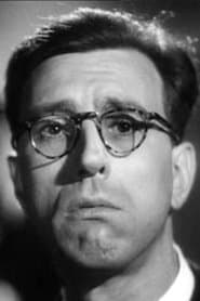 François Joux as Lieutenant Louvet