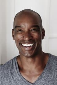 Kevin Copeland as Tug Pilot