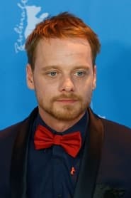 Stefan Konarske as Adolf