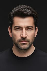 Kenan İmirzalıoğlu as Recai