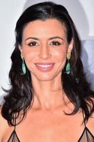 Drena De Niro as Linda