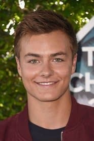 Peyton Meyer as Tommy
