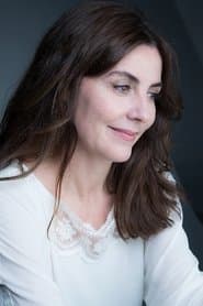 Ana Fernández as María