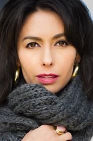 Carmen Moore as Detective Carmen Traxier